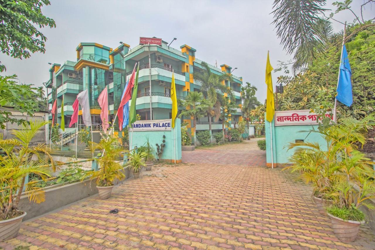 Hotel Nandanik Palace Fālākāta Exterior foto